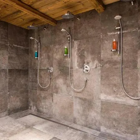 7br Modern Chalet Close To Mountain