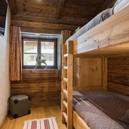 7br Modern Chalet Close To Mountain Villa